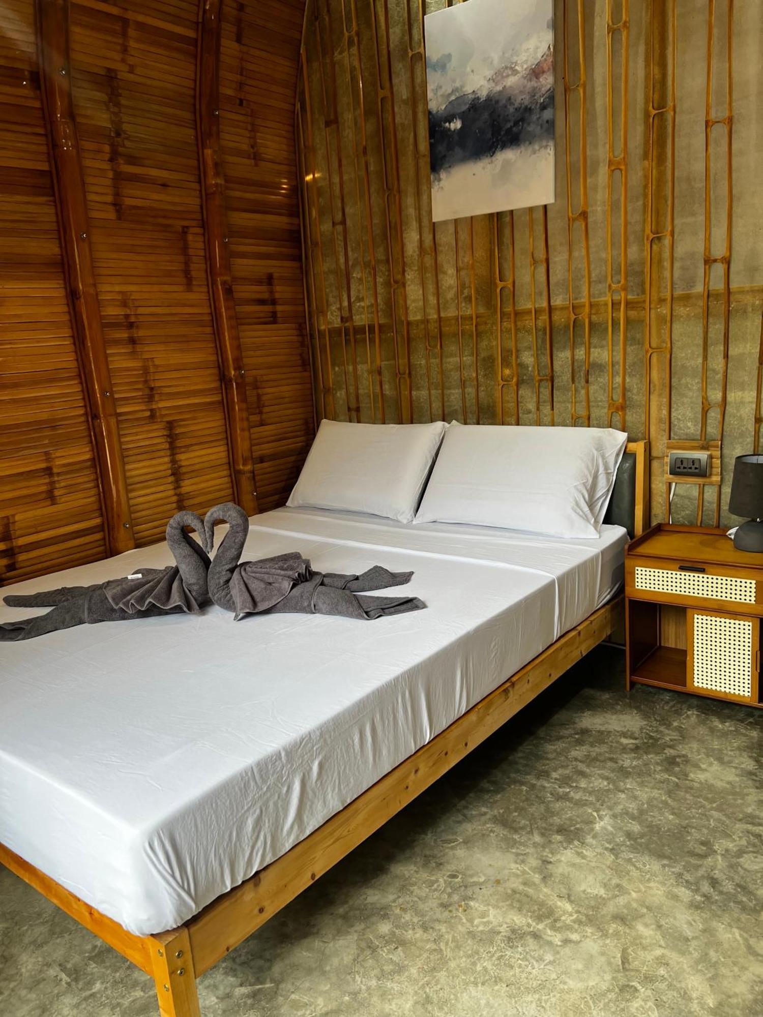 The Backyard Inn Moalboal Ngoại thất bức ảnh