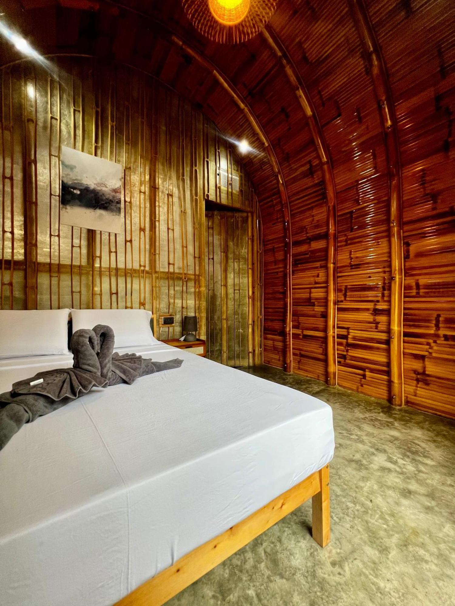 The Backyard Inn Moalboal Ngoại thất bức ảnh