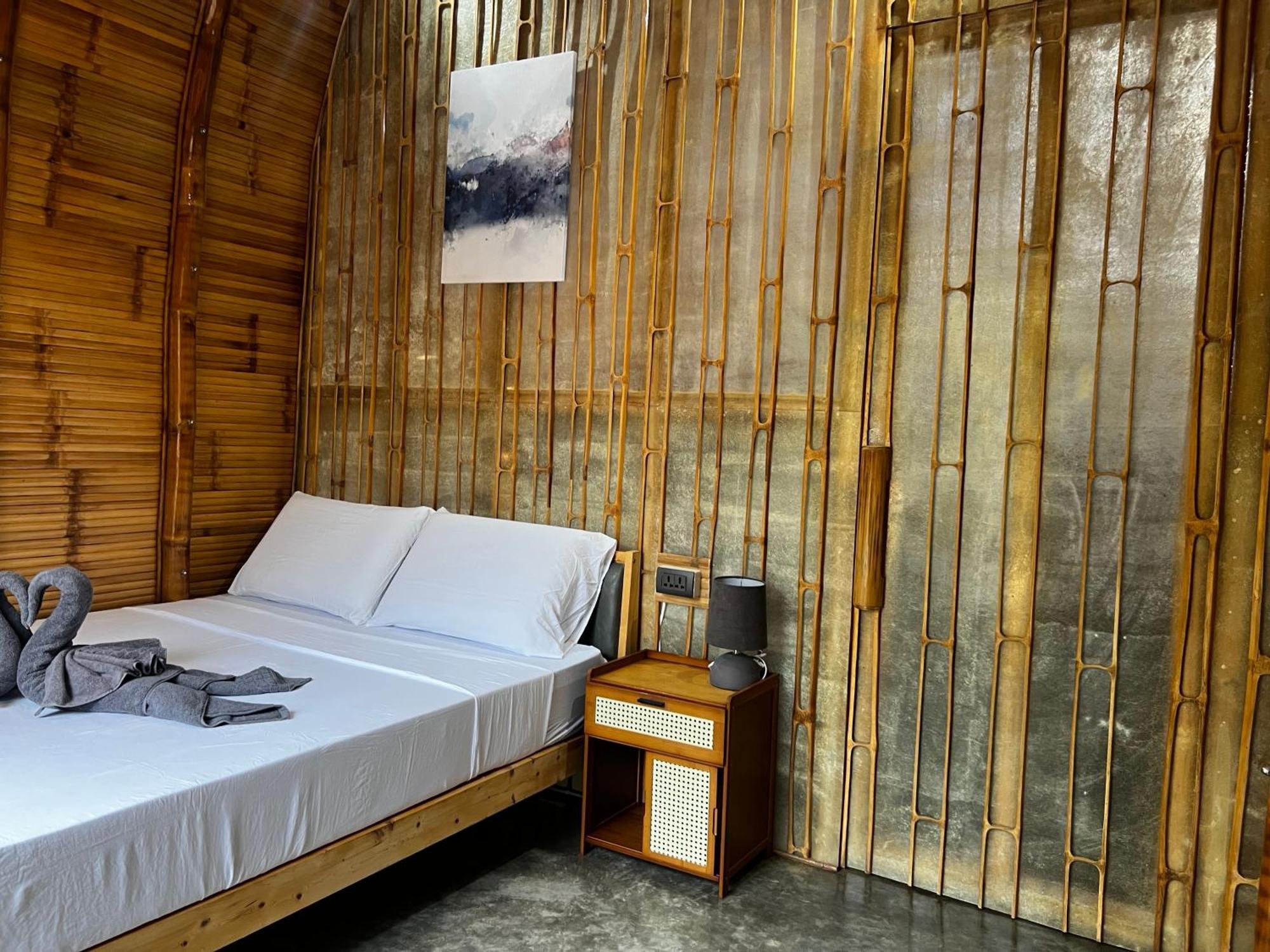 The Backyard Inn Moalboal Ngoại thất bức ảnh