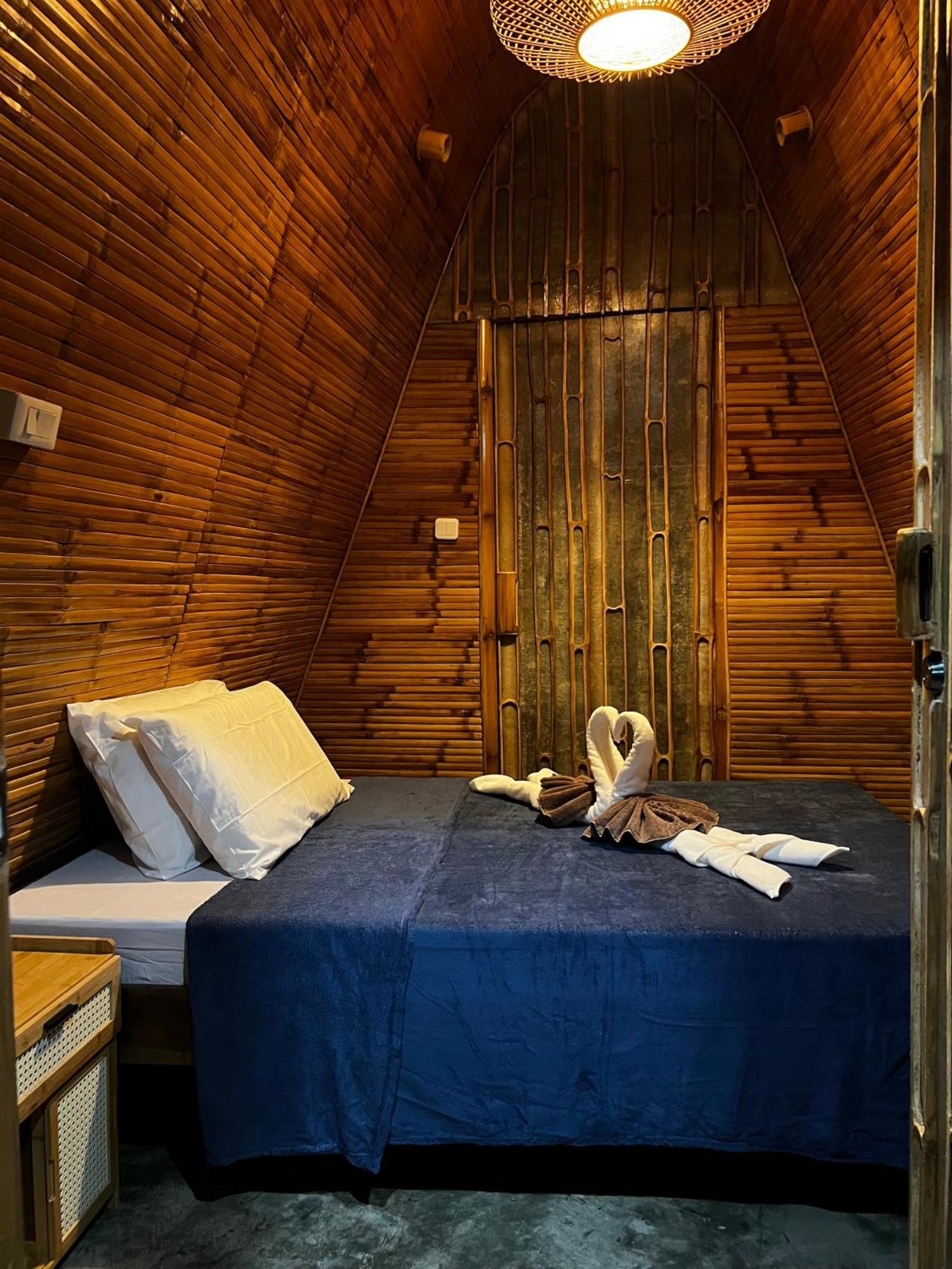 The Backyard Inn Moalboal Ngoại thất bức ảnh