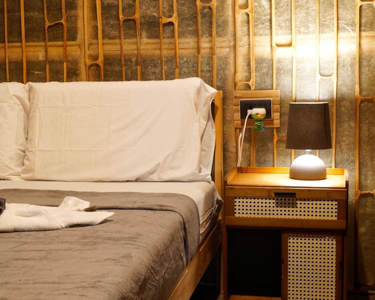 The Backyard Inn Moalboal Ngoại thất bức ảnh